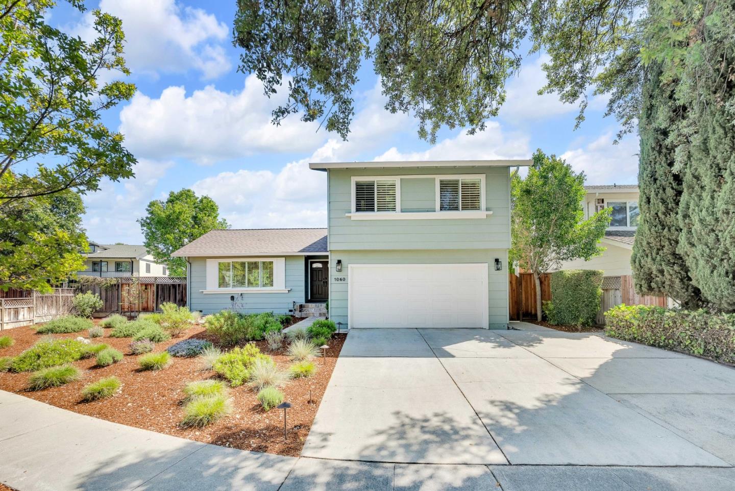 1060 Shandwick Court