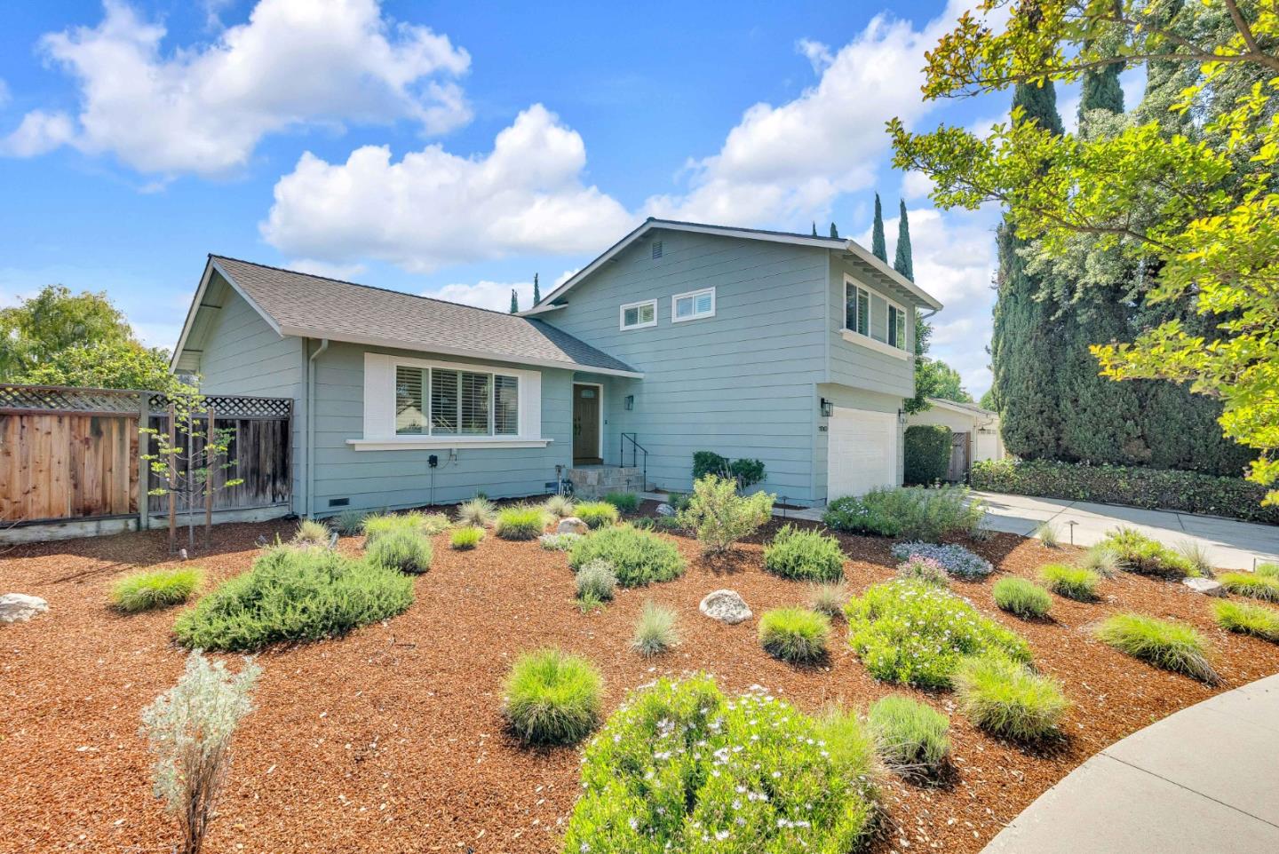 1060 Shandwick Court