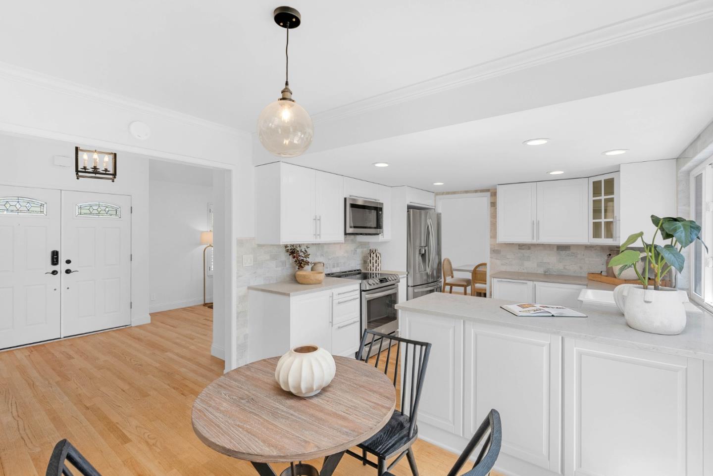 1060 Shandwick Court