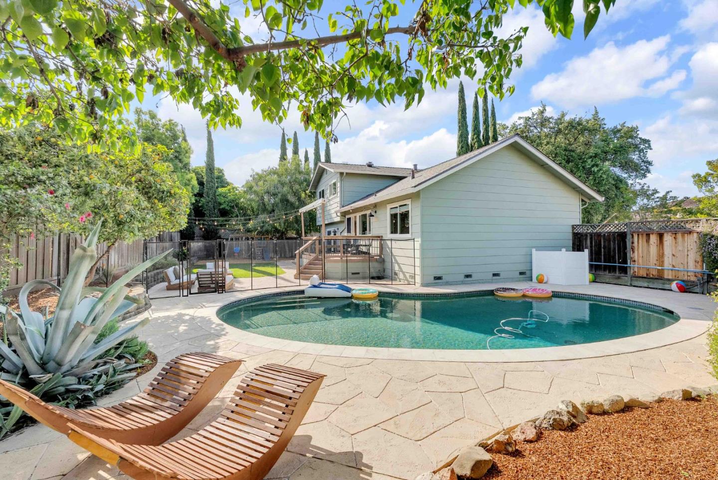 1060 Shandwick Court