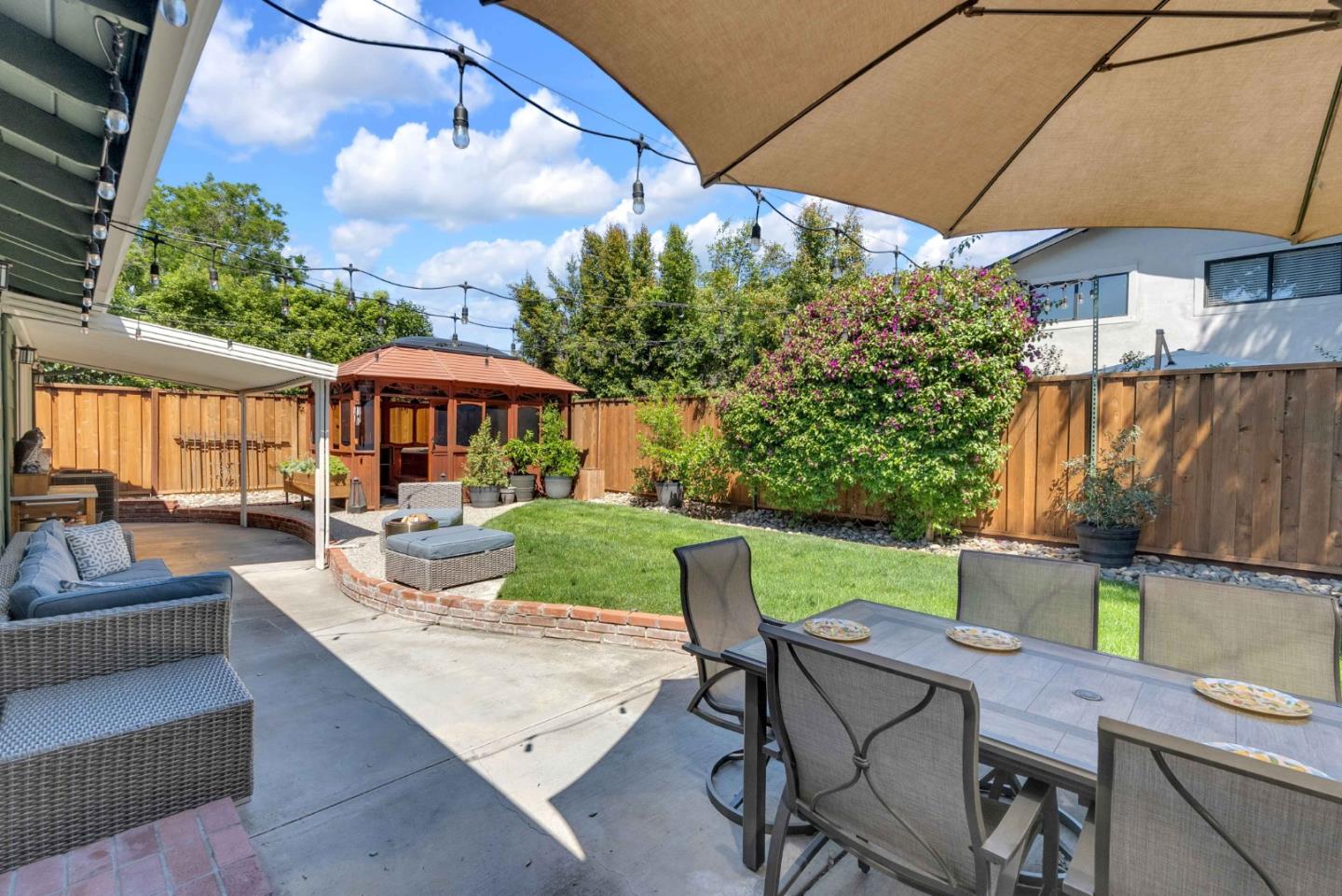 3900 Thousand Oaks Drive