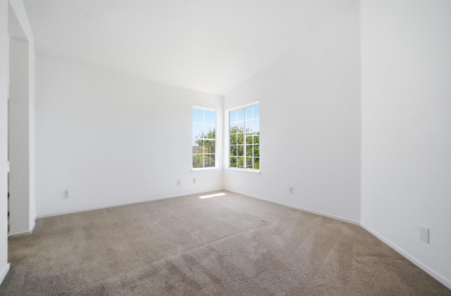 40352 Linaria Circle