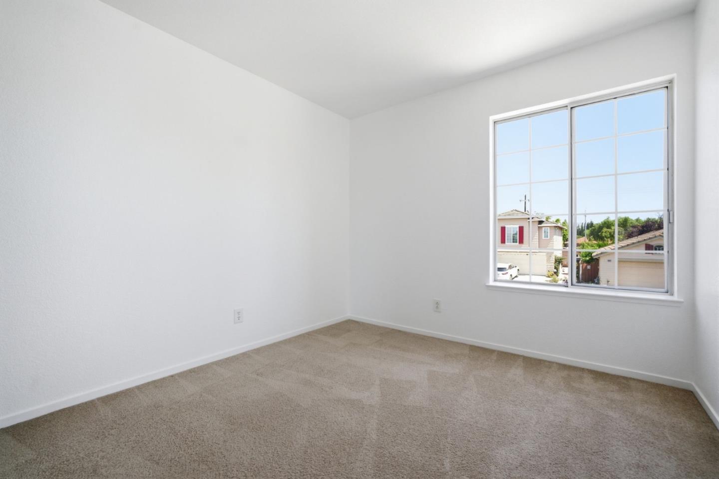 40352 Linaria Circle
