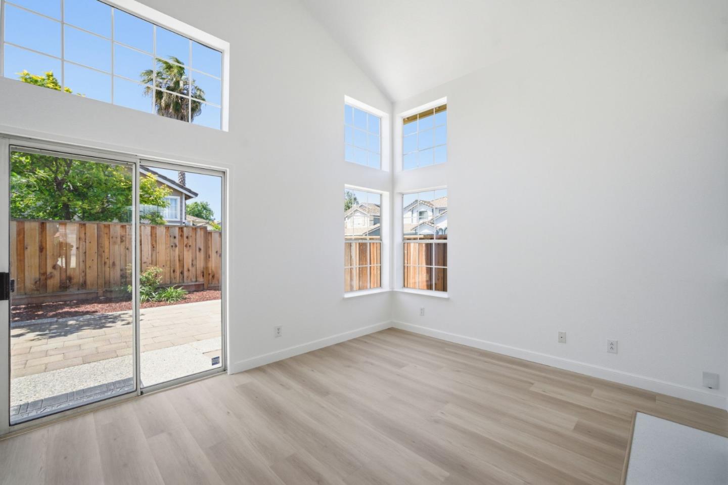 40352 Linaria Circle
