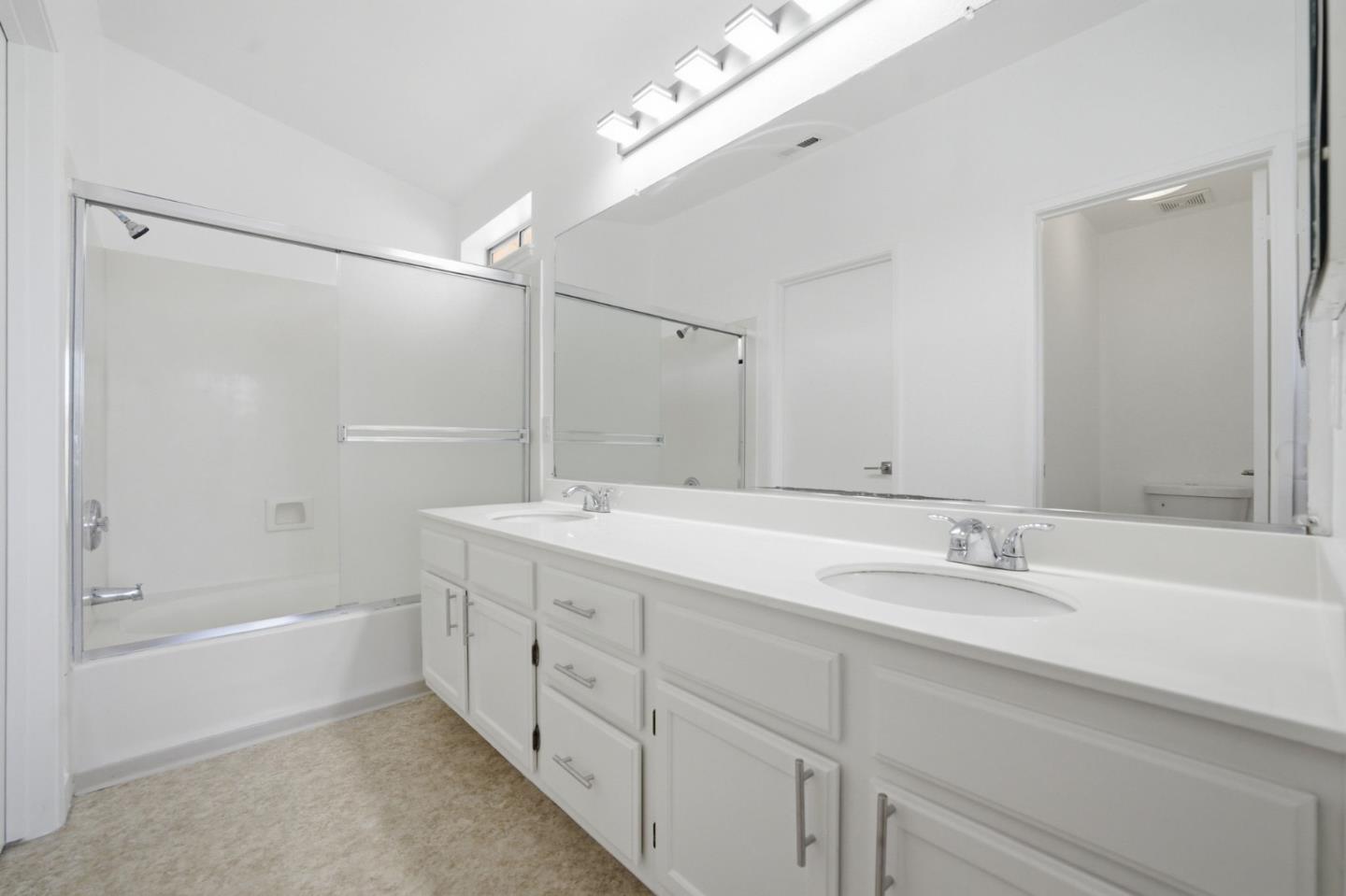40352 Linaria Circle