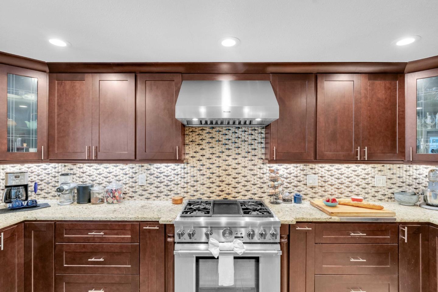 6111 Bava Court
