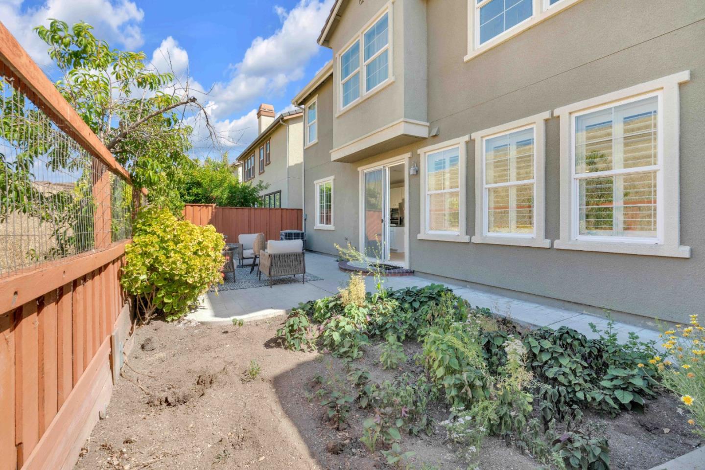 7054 Goldenspur Loop