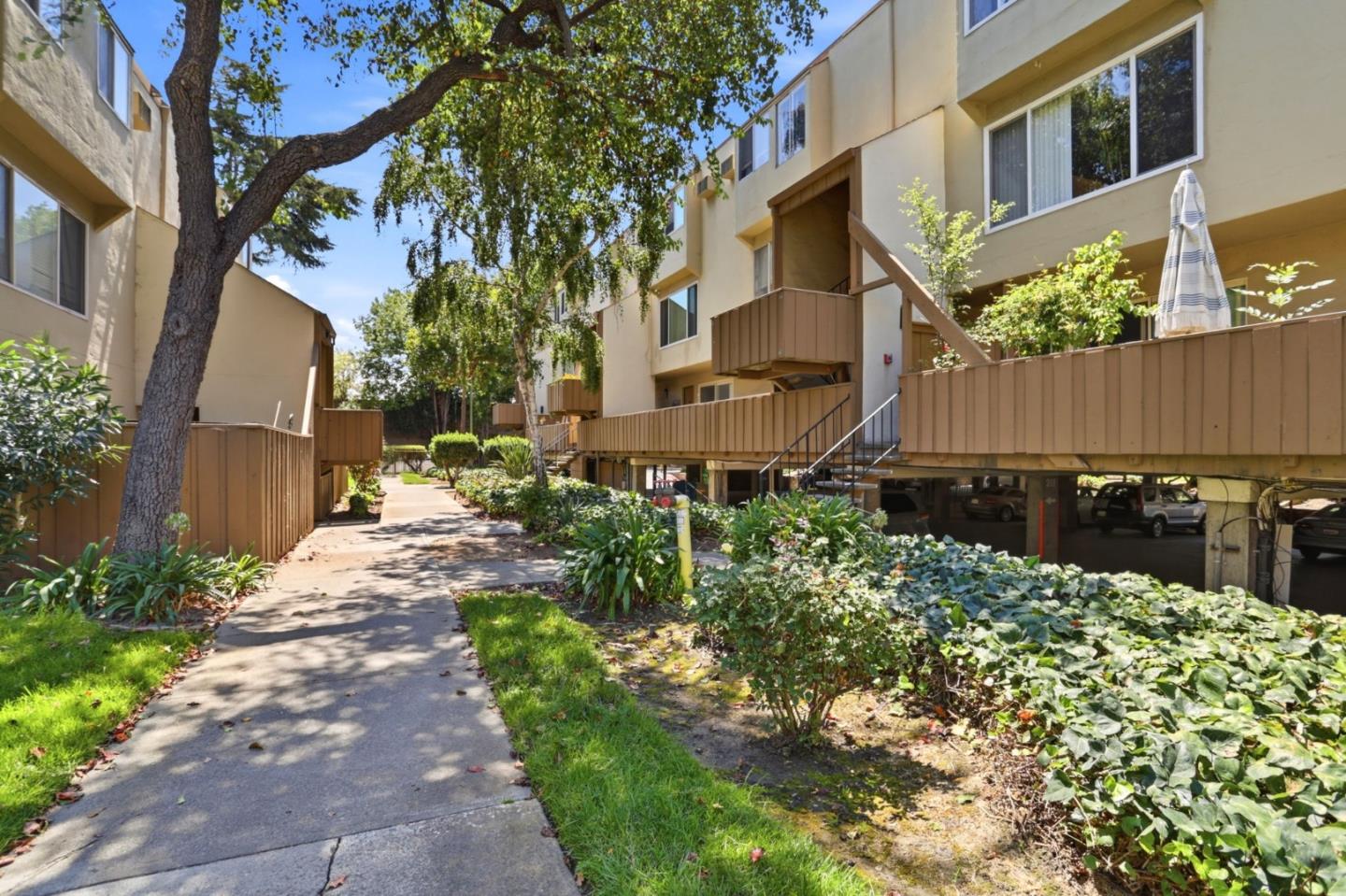 4425 Norwalk DR 1