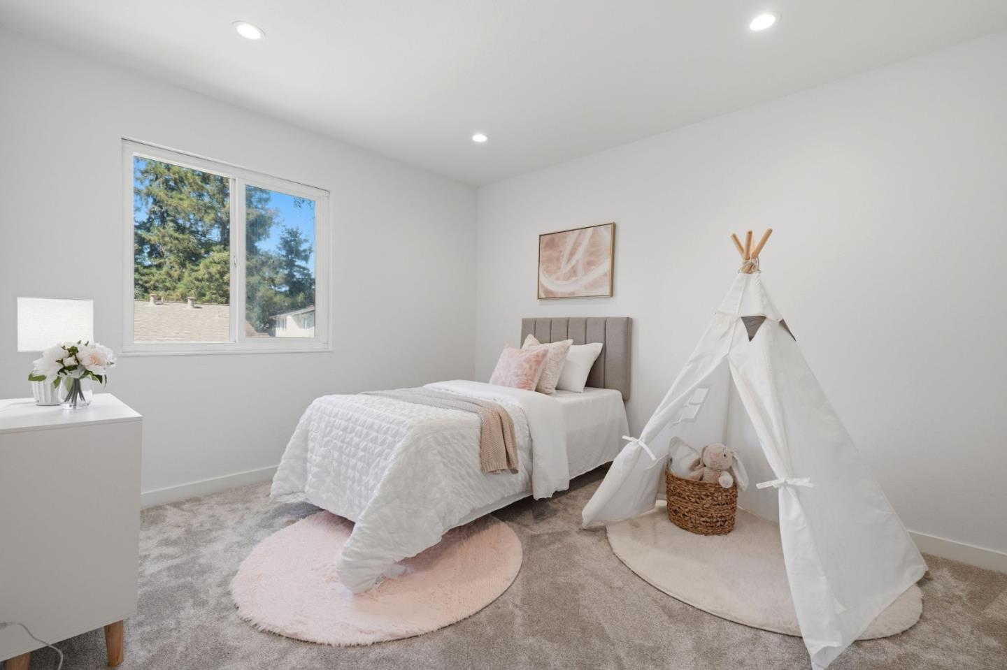 139 Aguacate CT