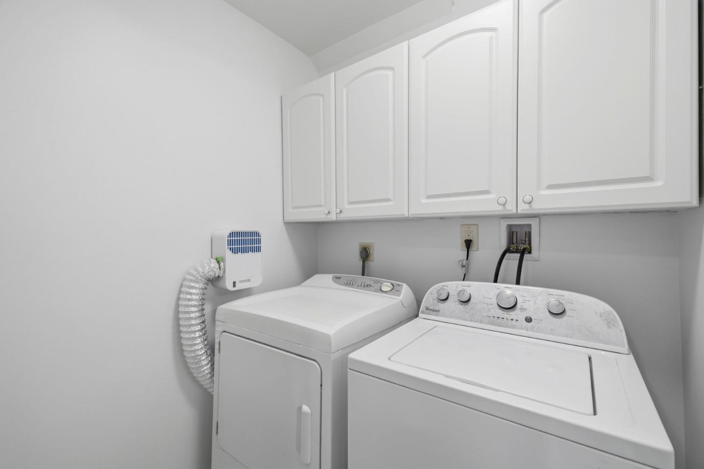 139 Aguacate CT