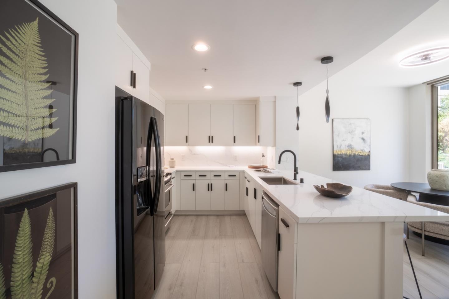 38 N Almaden BLVD 302