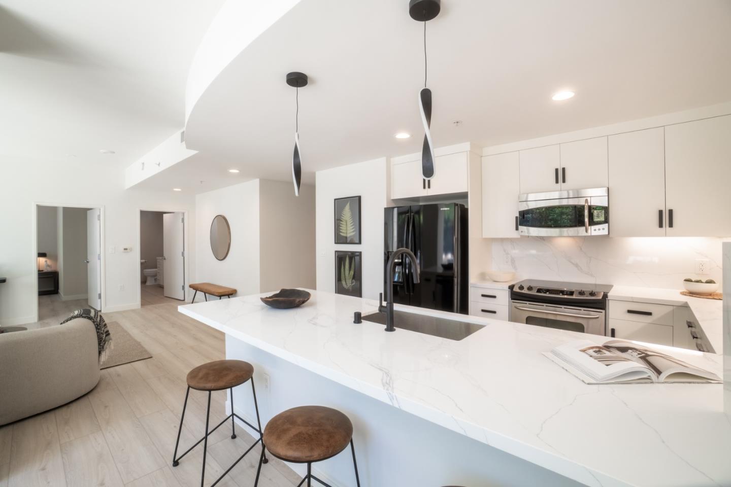 38 N Almaden BLVD 302