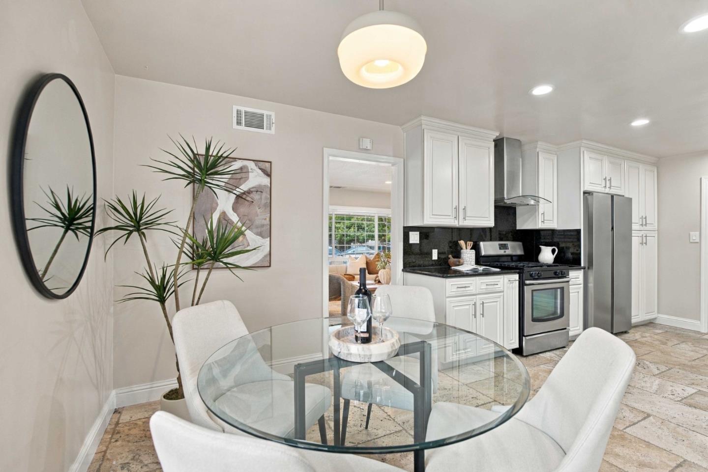 242 Laumer AVE
