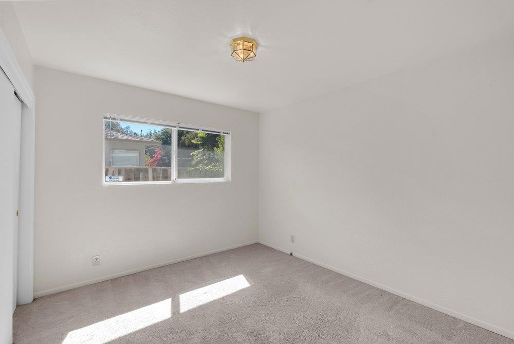 2141 Tamie LN