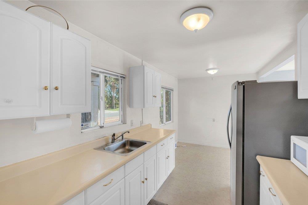 2141 Tamie LN