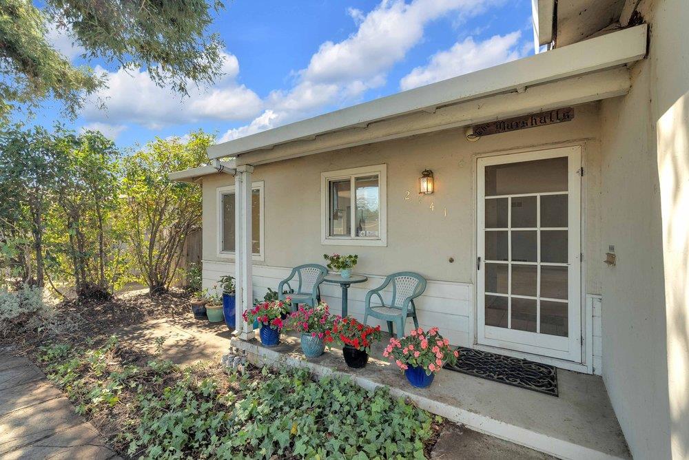 2141 Tamie LN