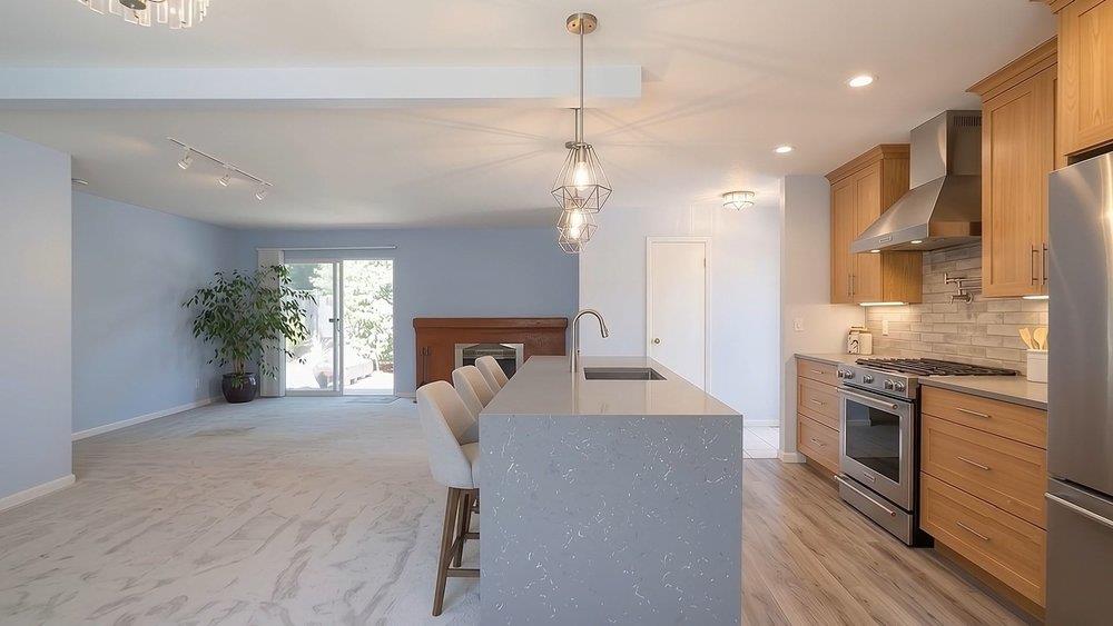 2141 Tamie LN