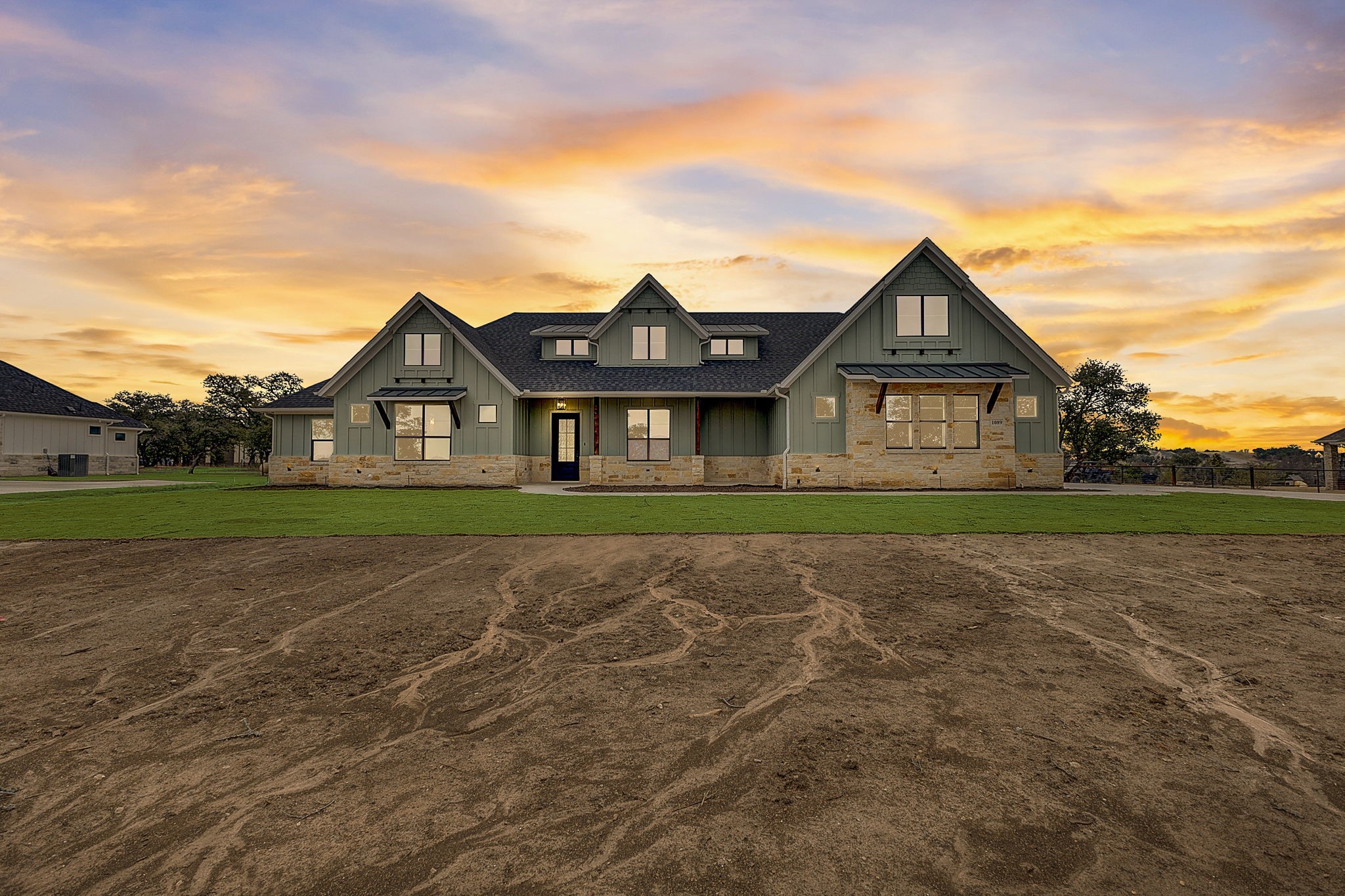 1089 Eagles Bluff Drive