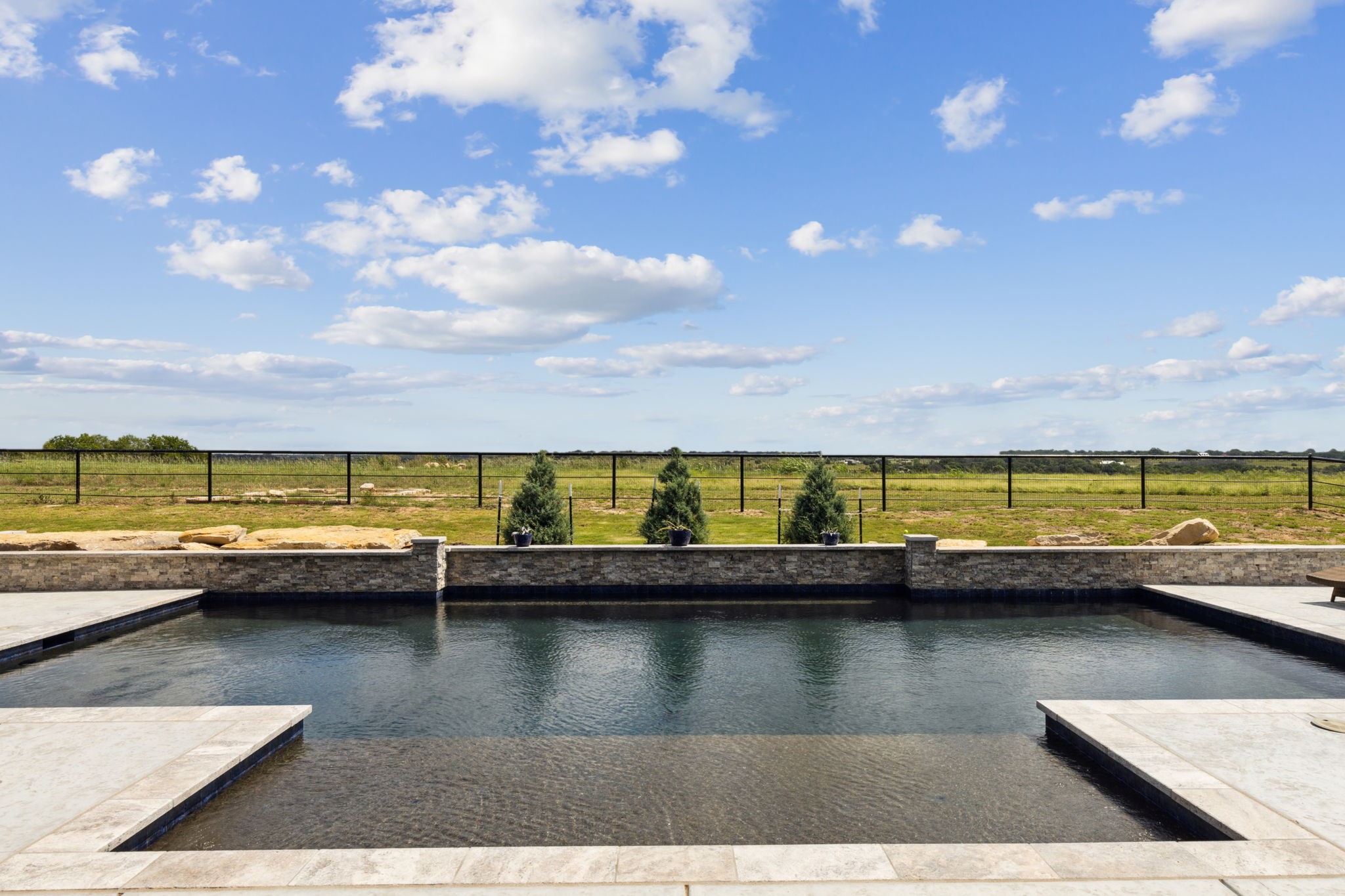 408 Royal Santana Run