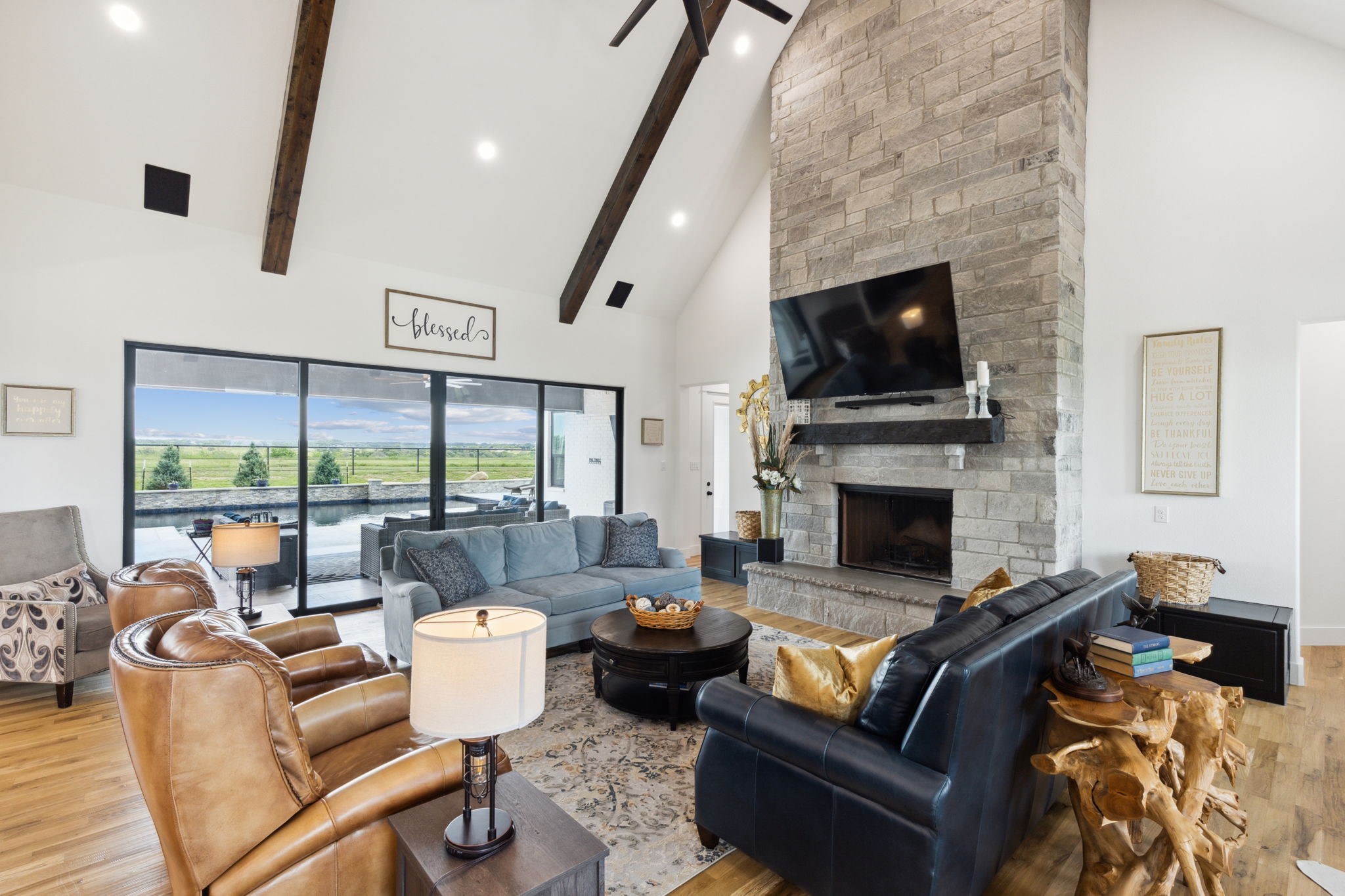 408 Royal Santana Run