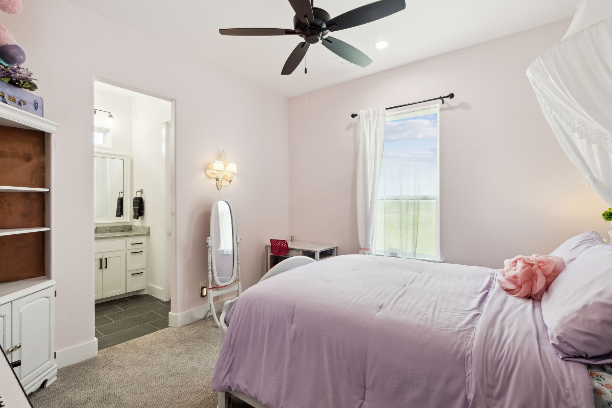 408 Royal Santana Run