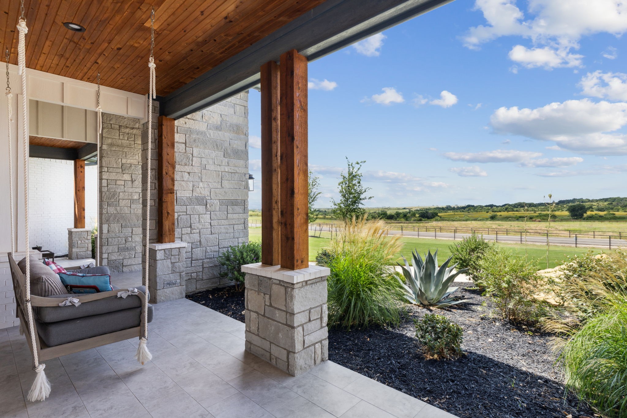 408 Royal Santana Run