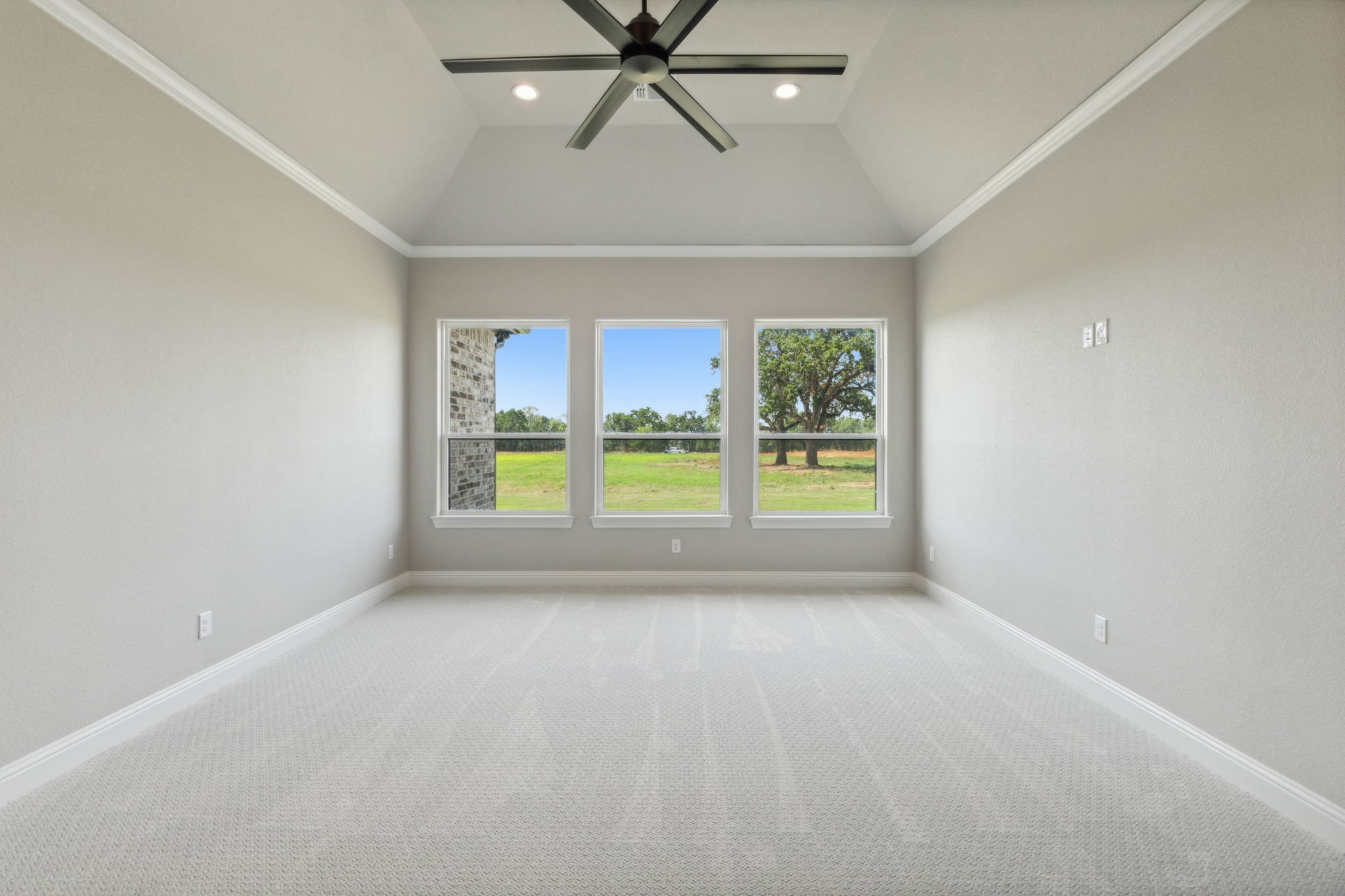 553 Royal Santana Run