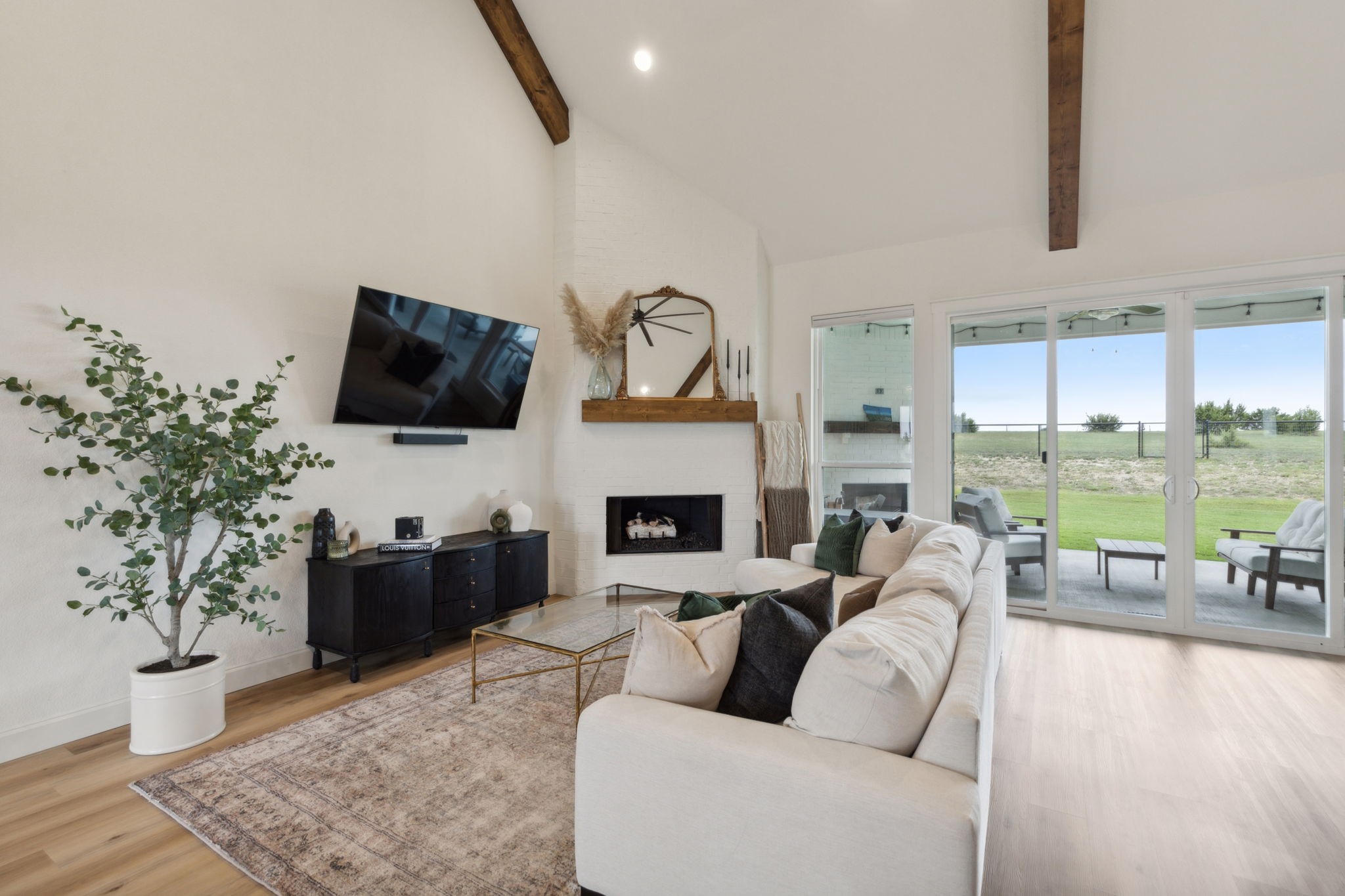 2037 Eagles Ridge Drive