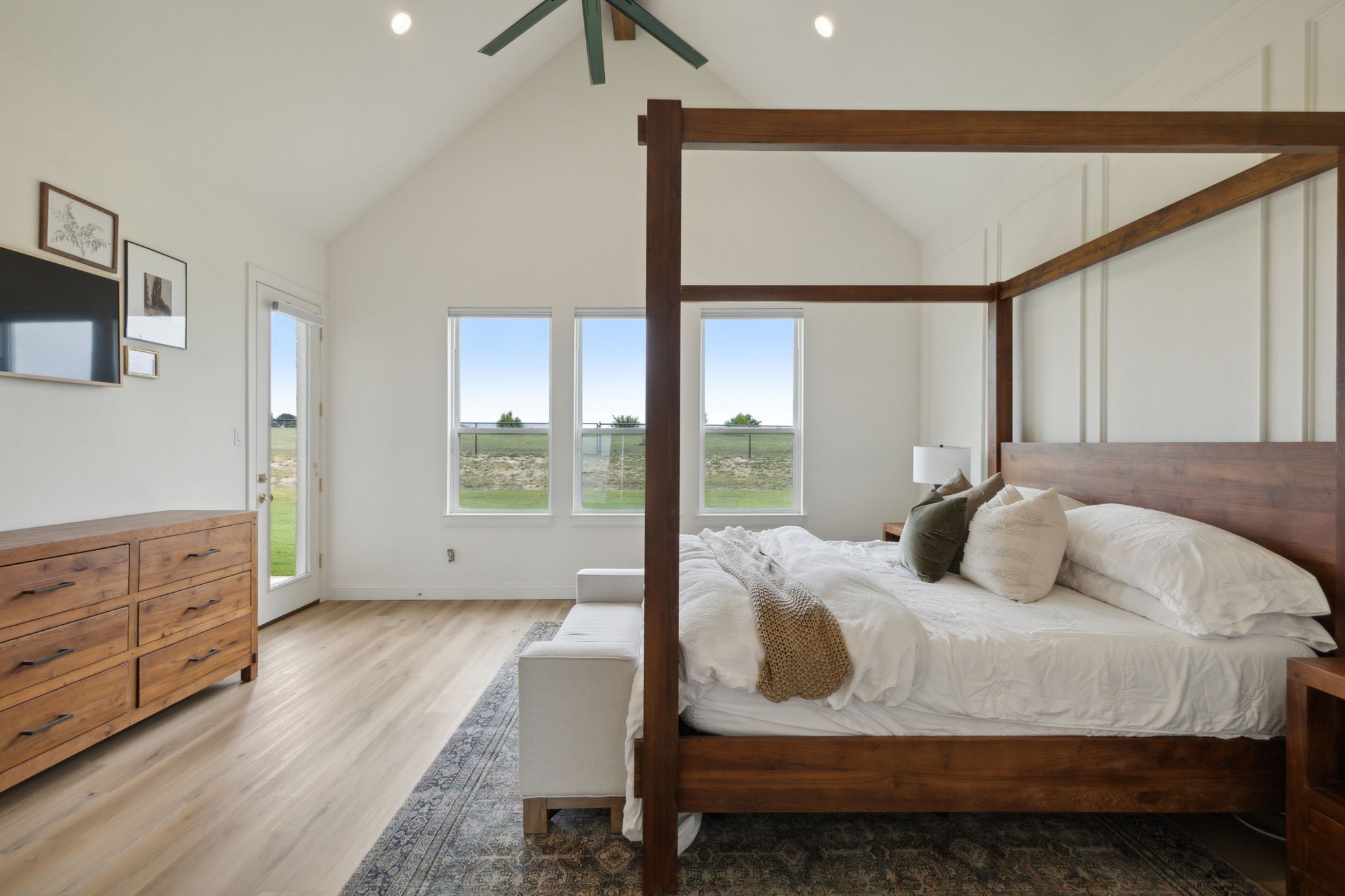 2037 Eagles Ridge Drive