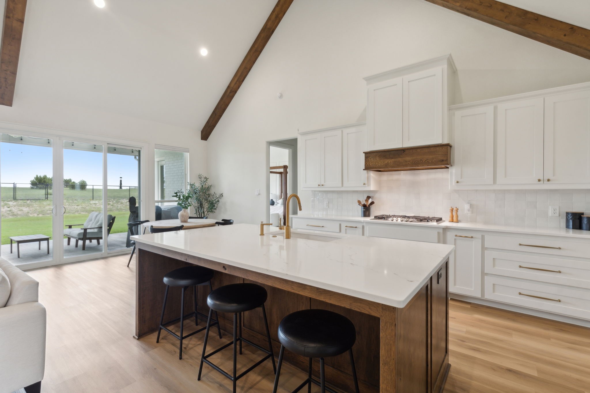 2037 Eagles Ridge Drive