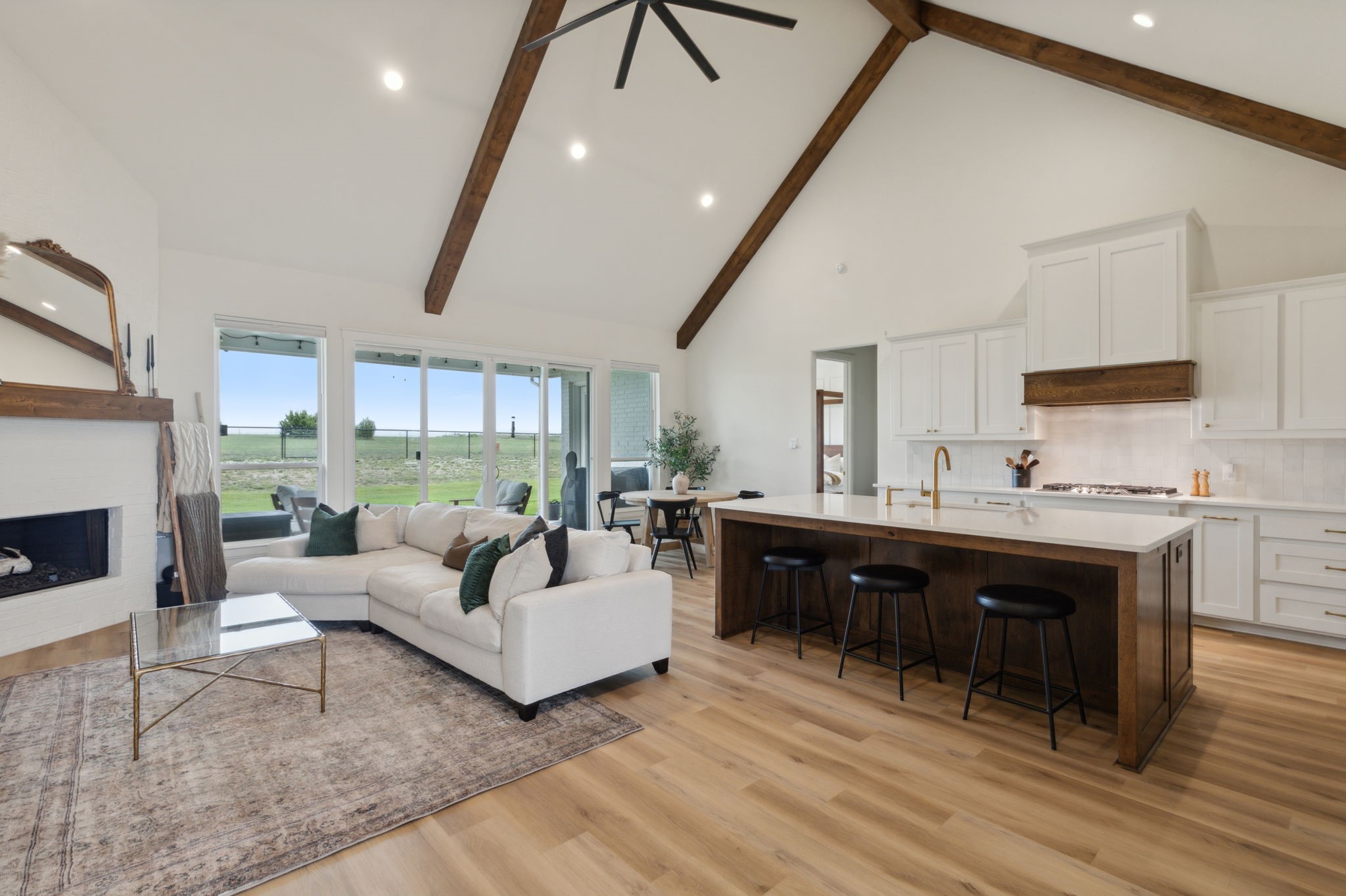 2037 Eagles Ridge Drive