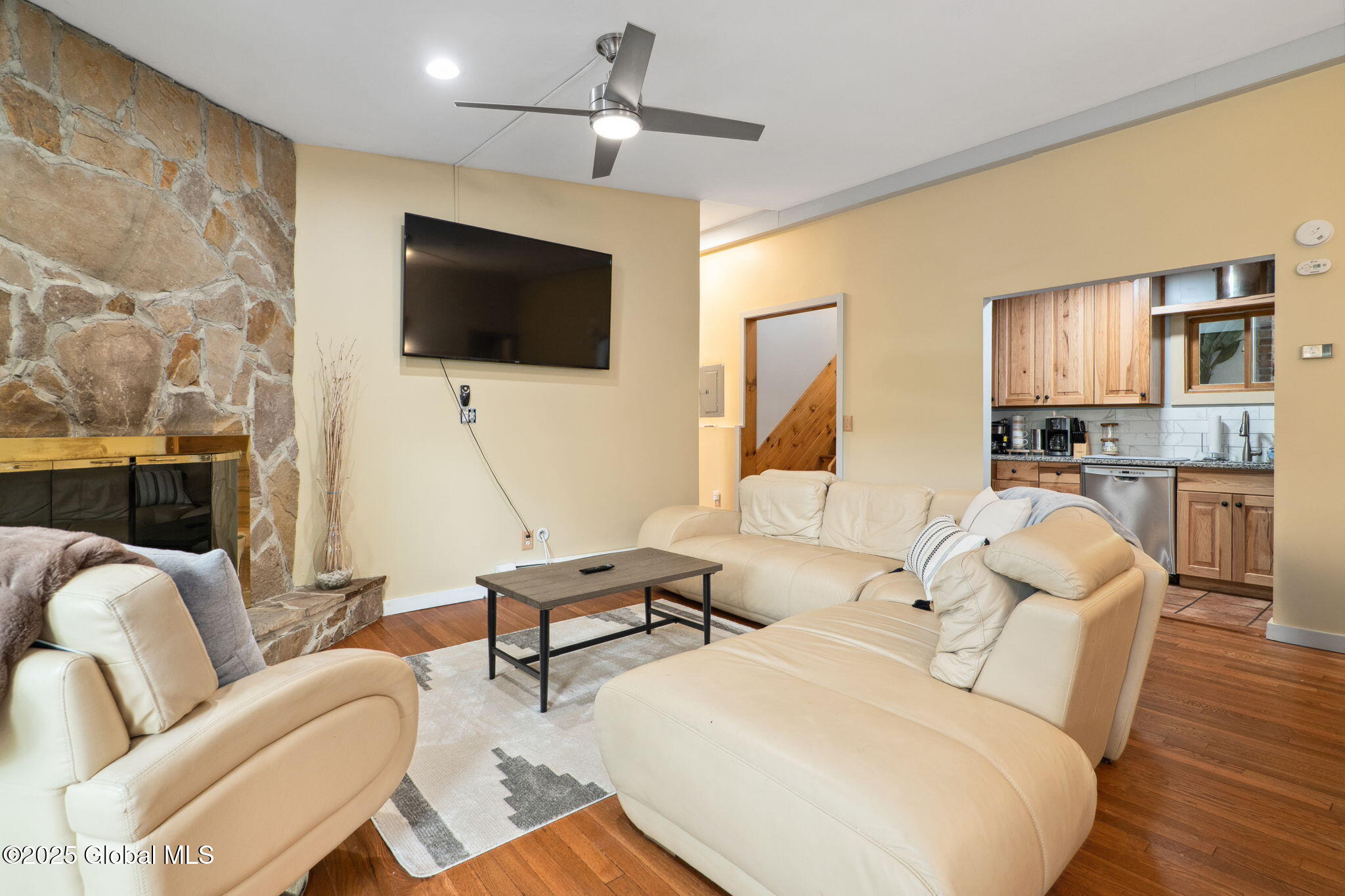 5 Overlook Lane, B/D