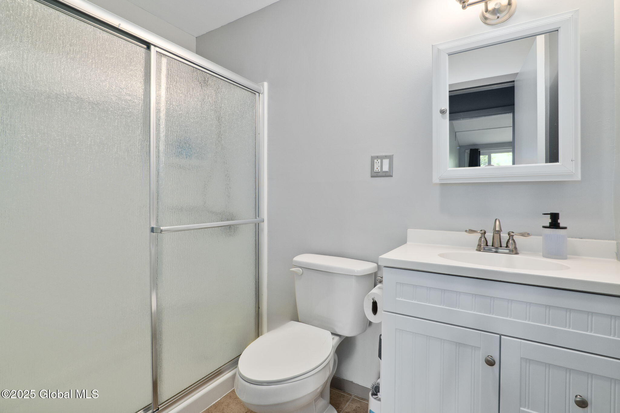 5 Overlook Lane, B/D