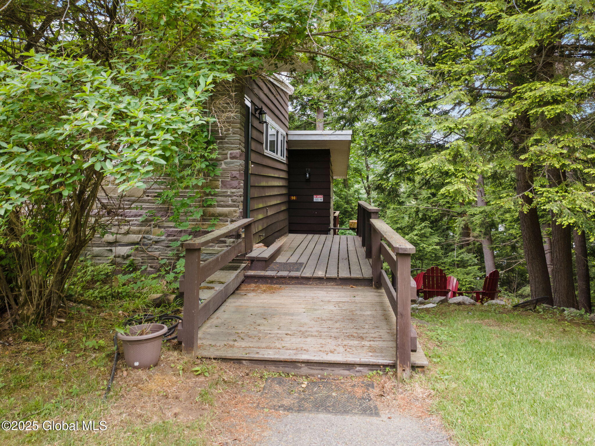5 Overlook Lane, B/D