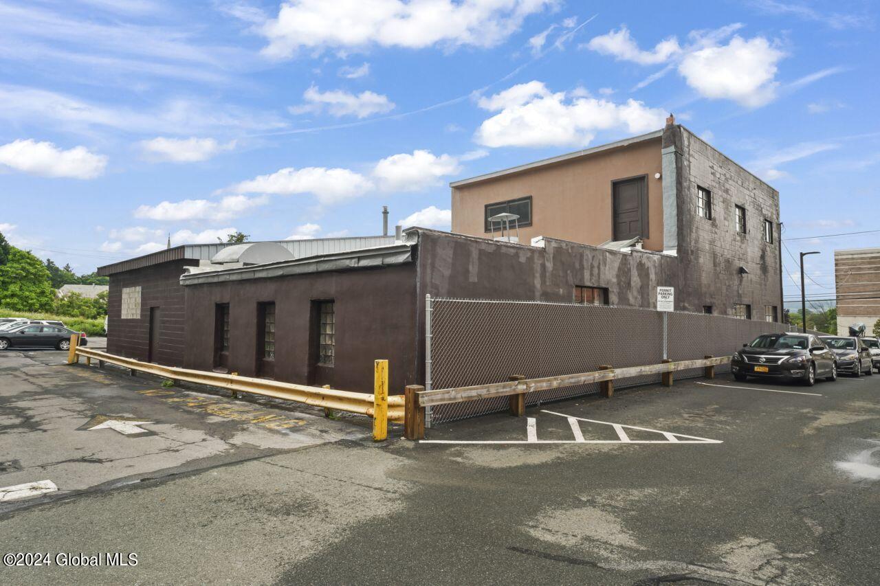 111 Nott Terrace