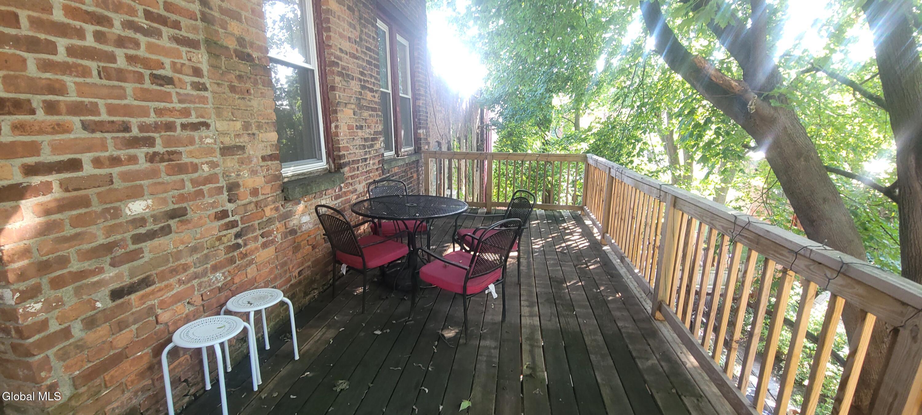 9 St Joseph's Terrace, 3A