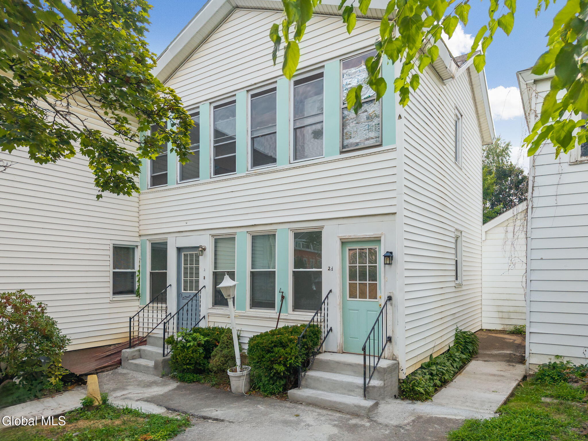 2 1/2 1st Street