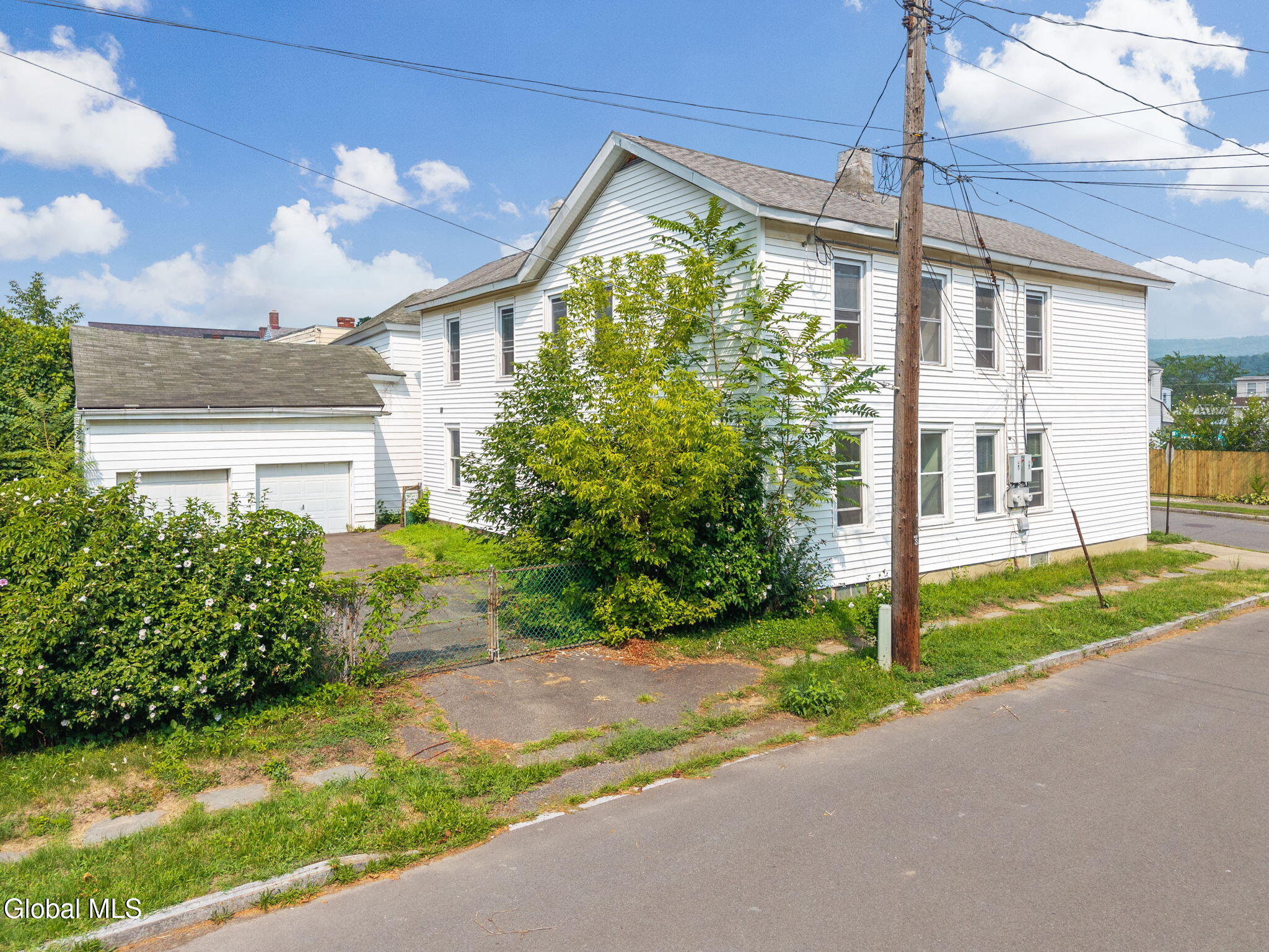 2 1/2 1st Street
