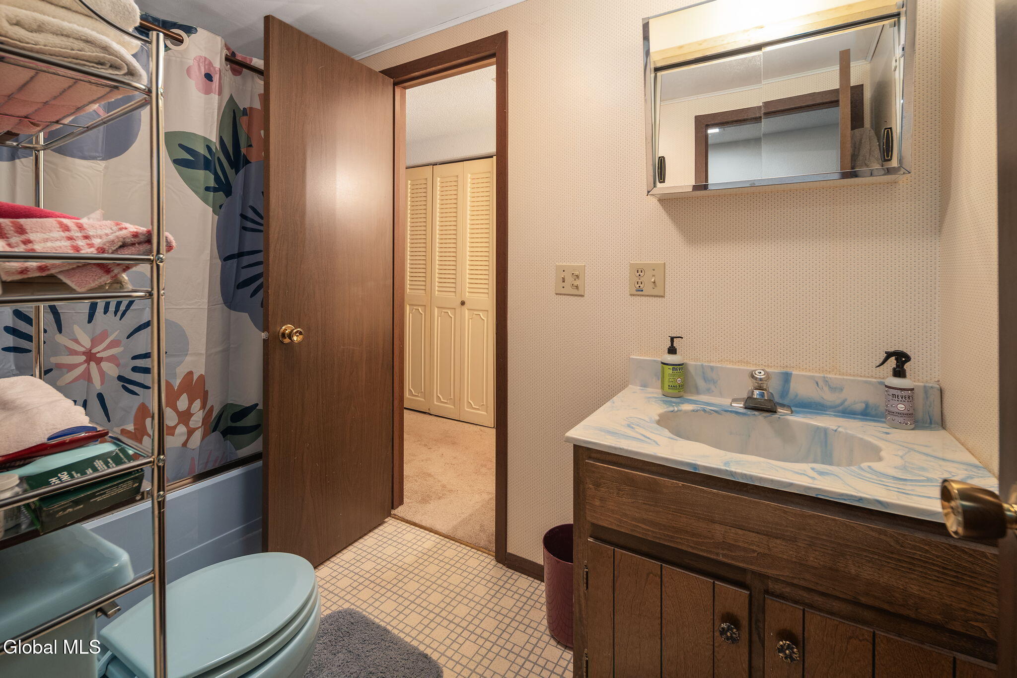 11 N Overlook Lane, L