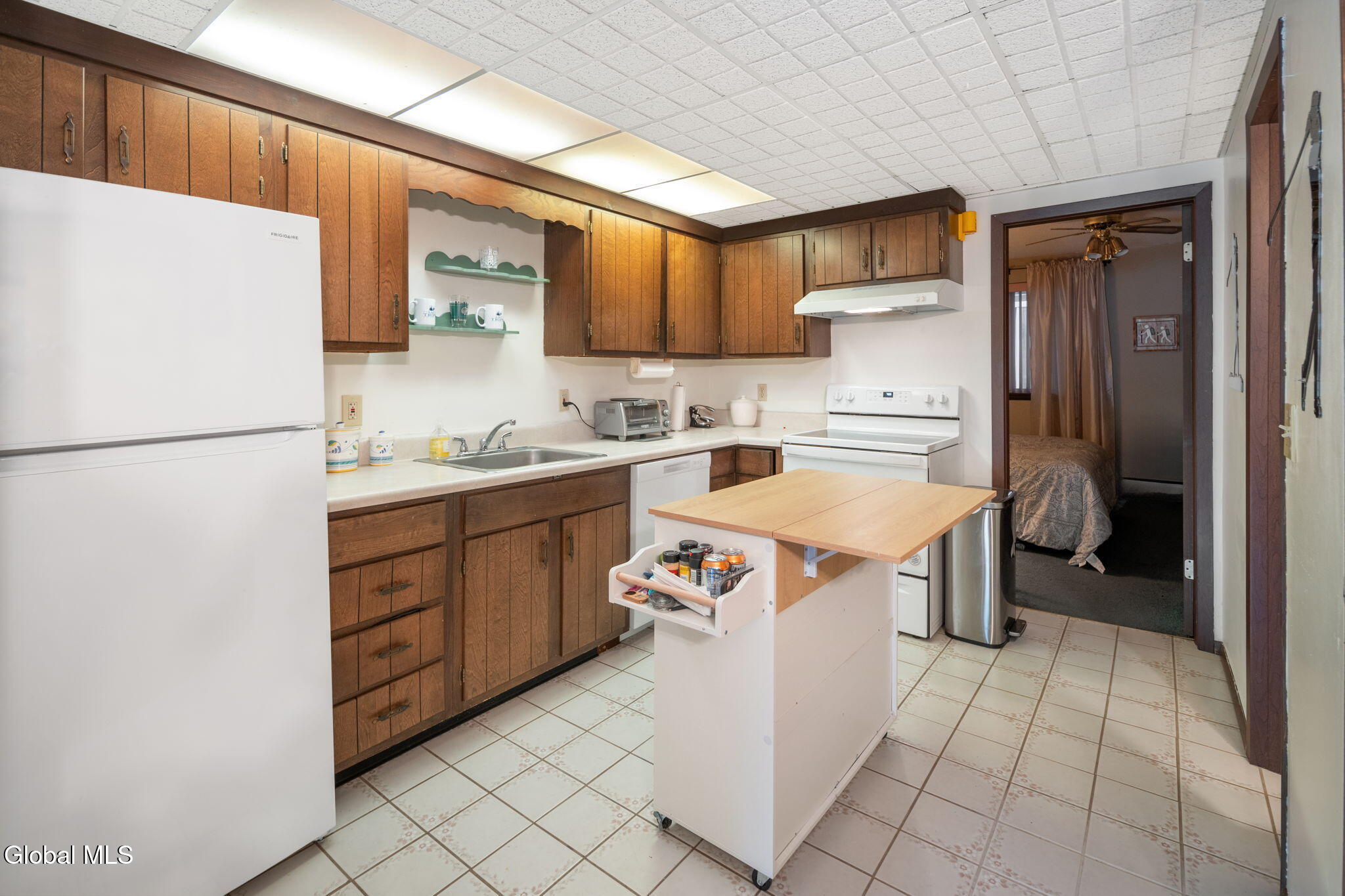 11 N Overlook Lane, L