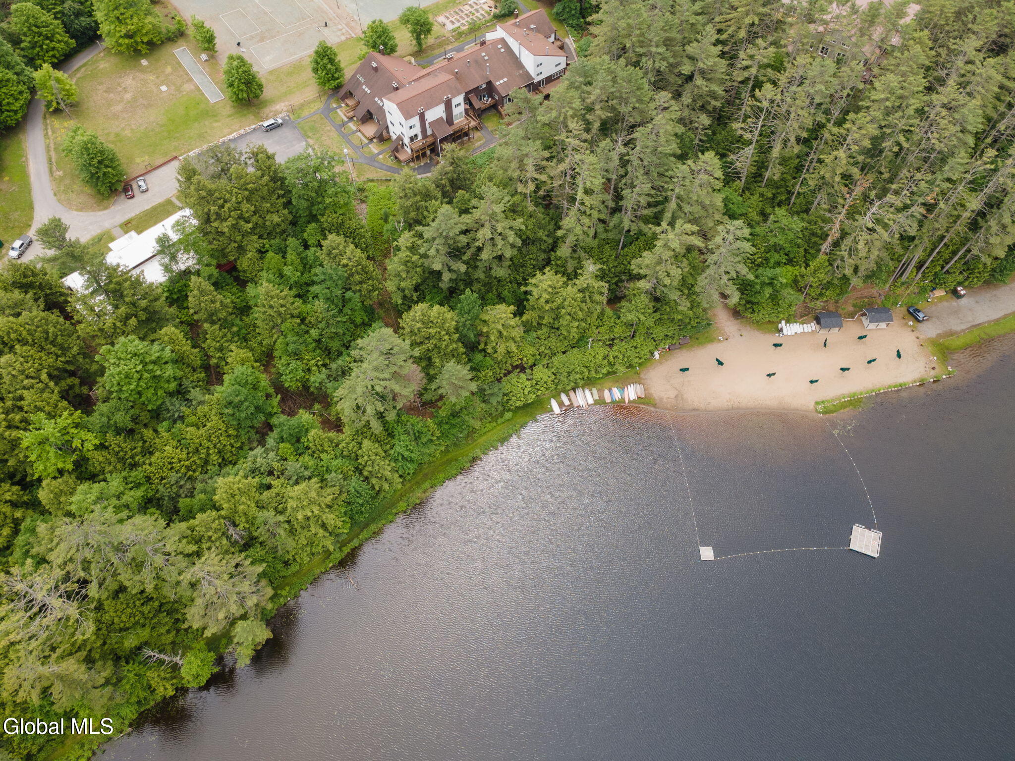 11 N Overlook Lane, L