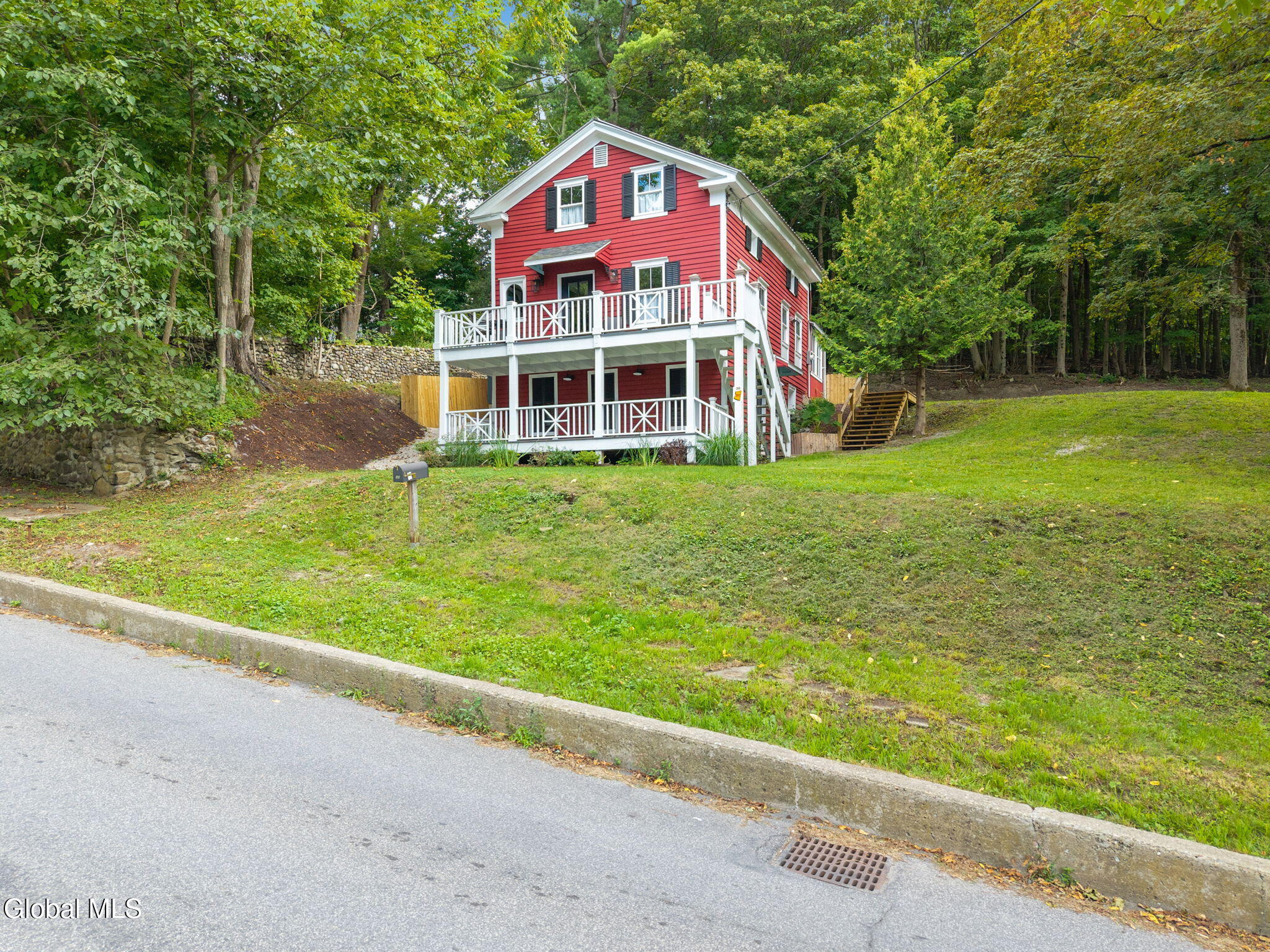 30 Austerlitz Street