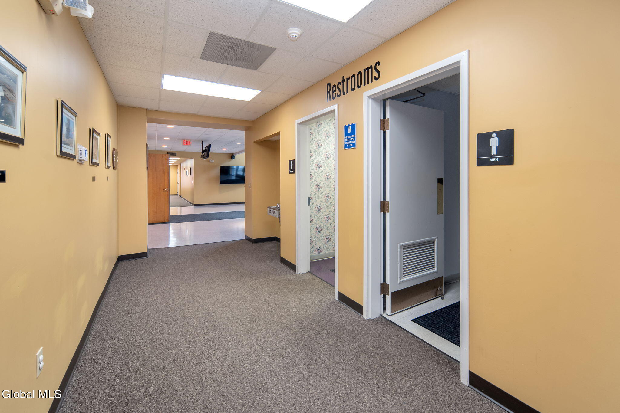 1688 US-9, Castleton-on-Hudson