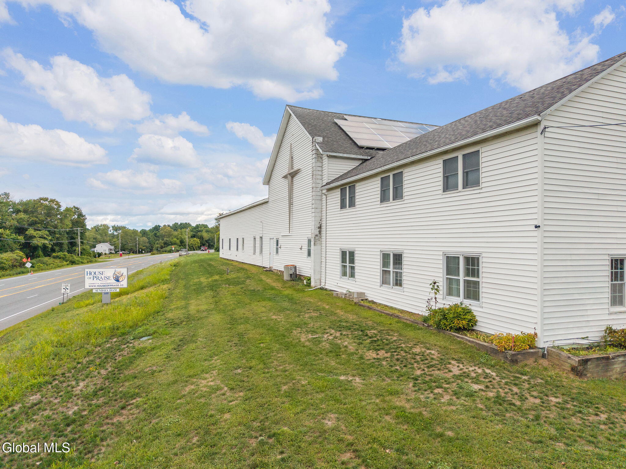 1688 US-9, Castleton-on-Hudson