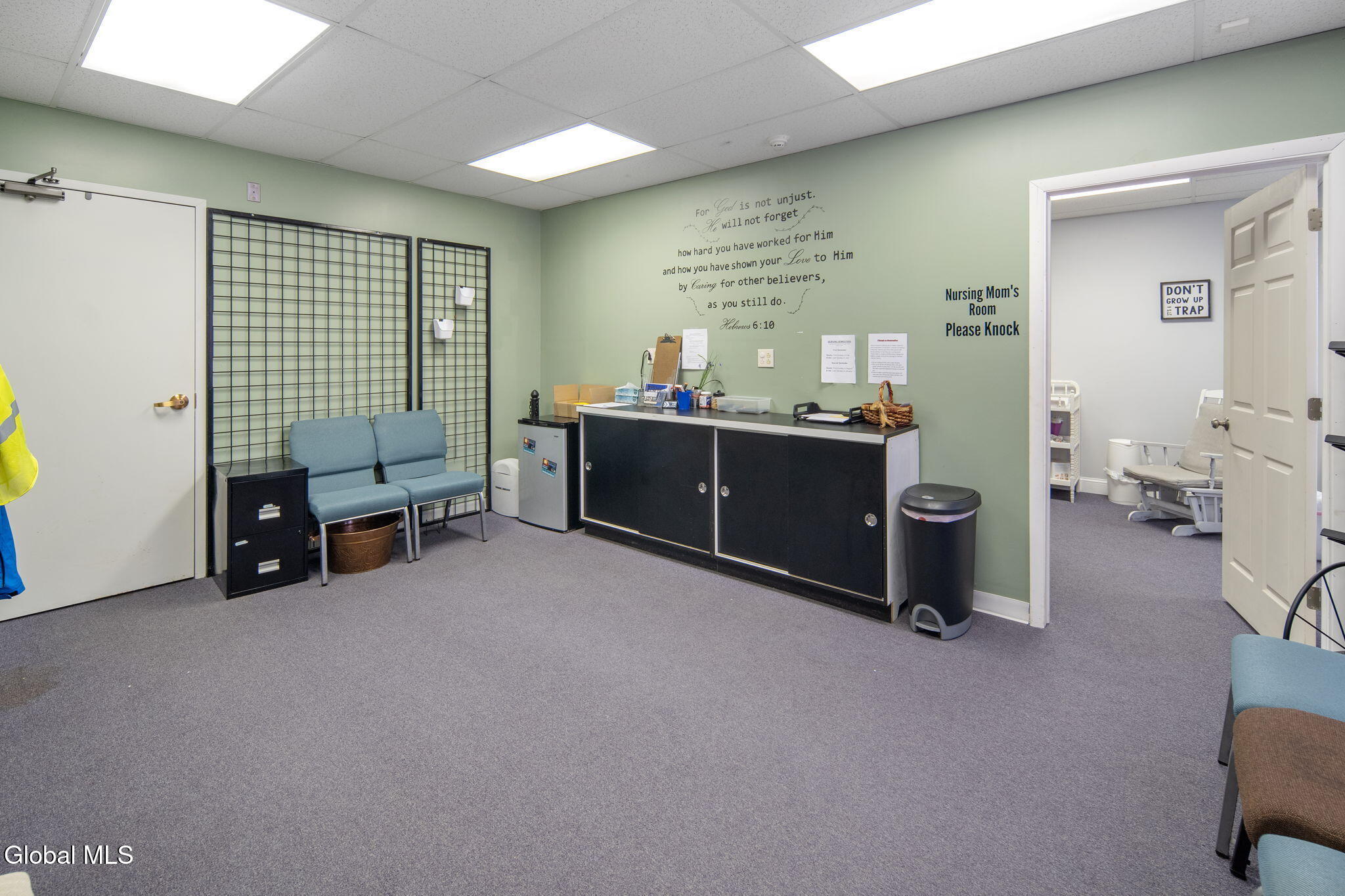 1688 US-9, Castleton-on-Hudson