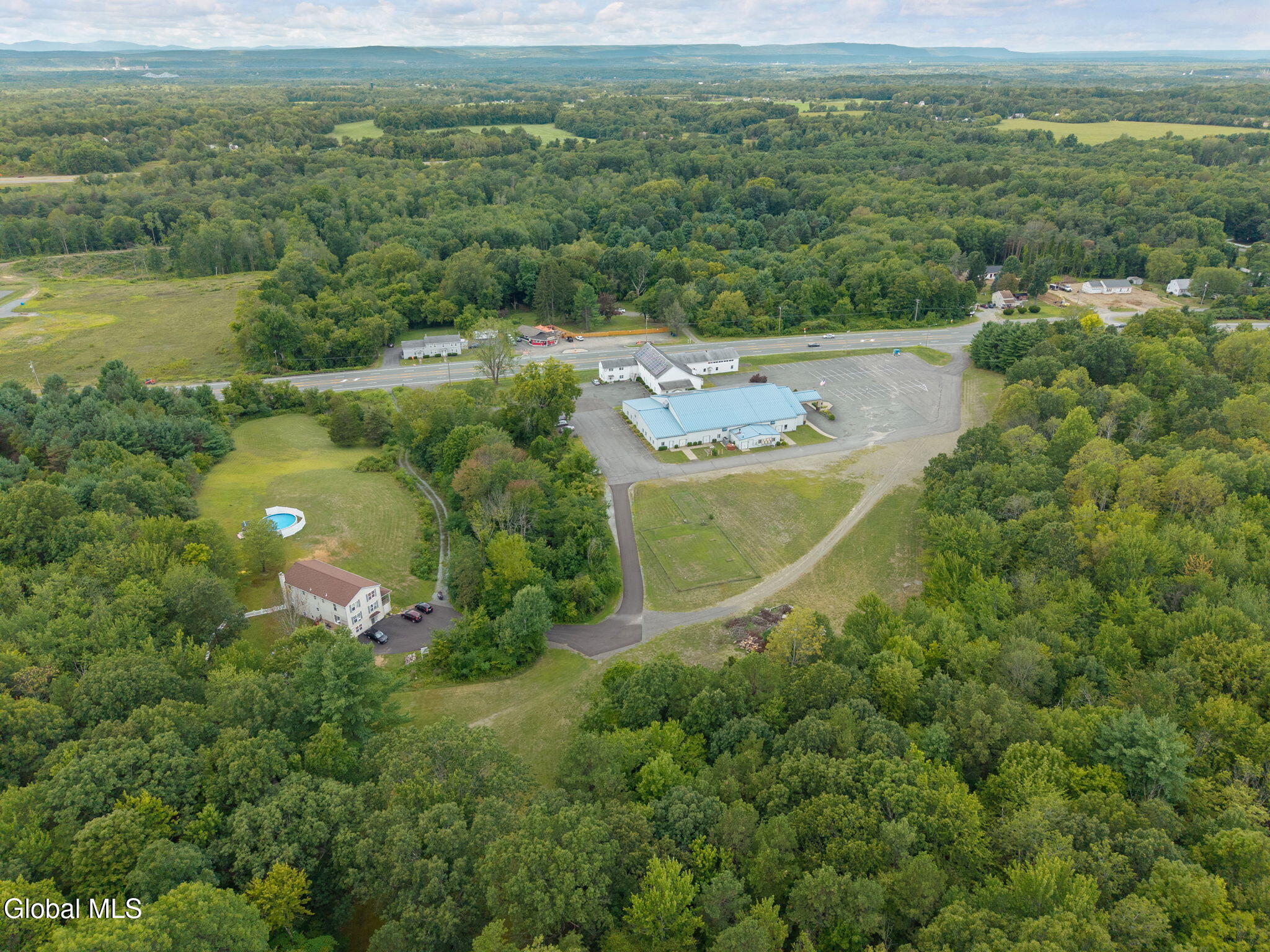 1688 US-9, Castleton-on-Hudson