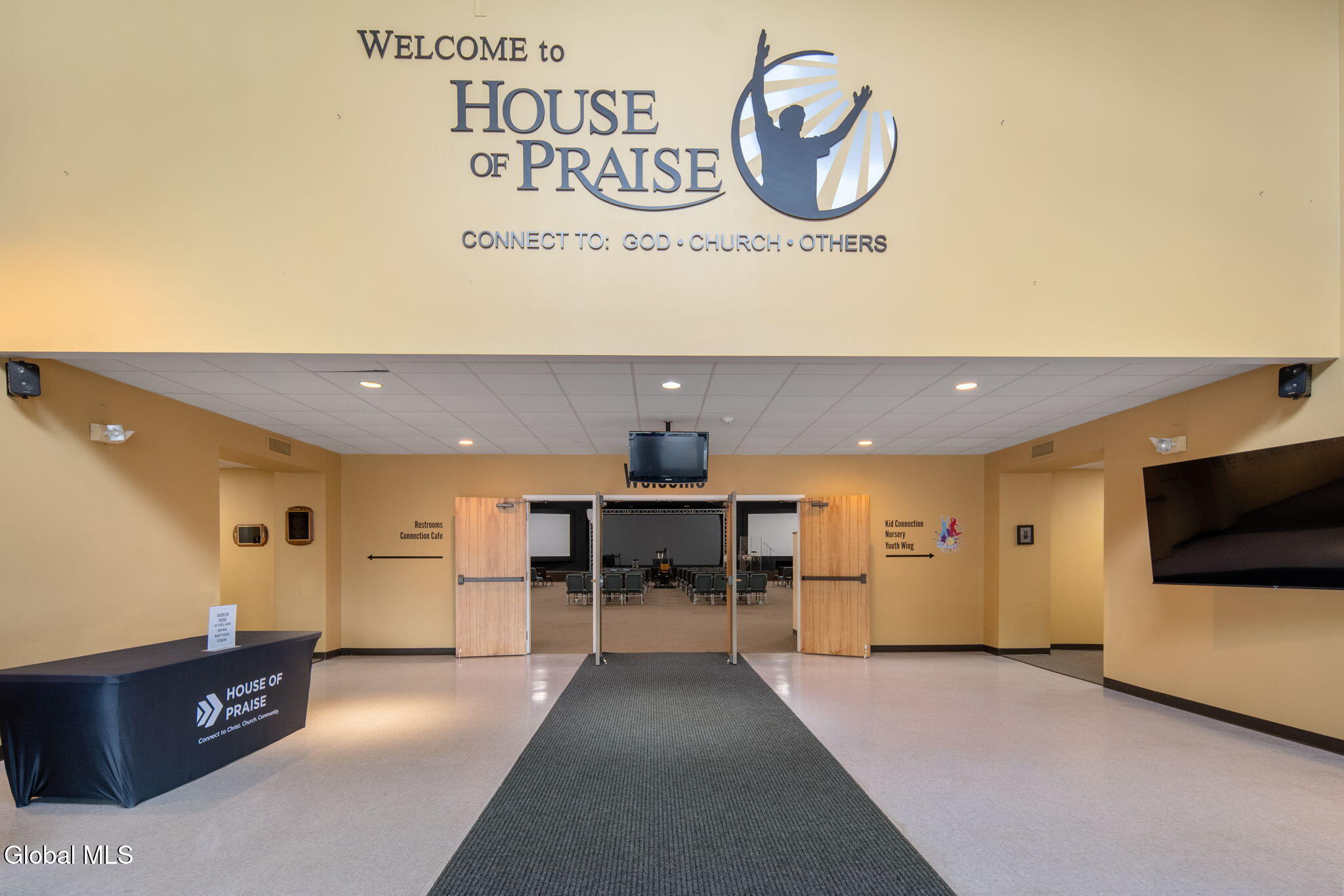 1688 US-9, Castleton-on-Hudson