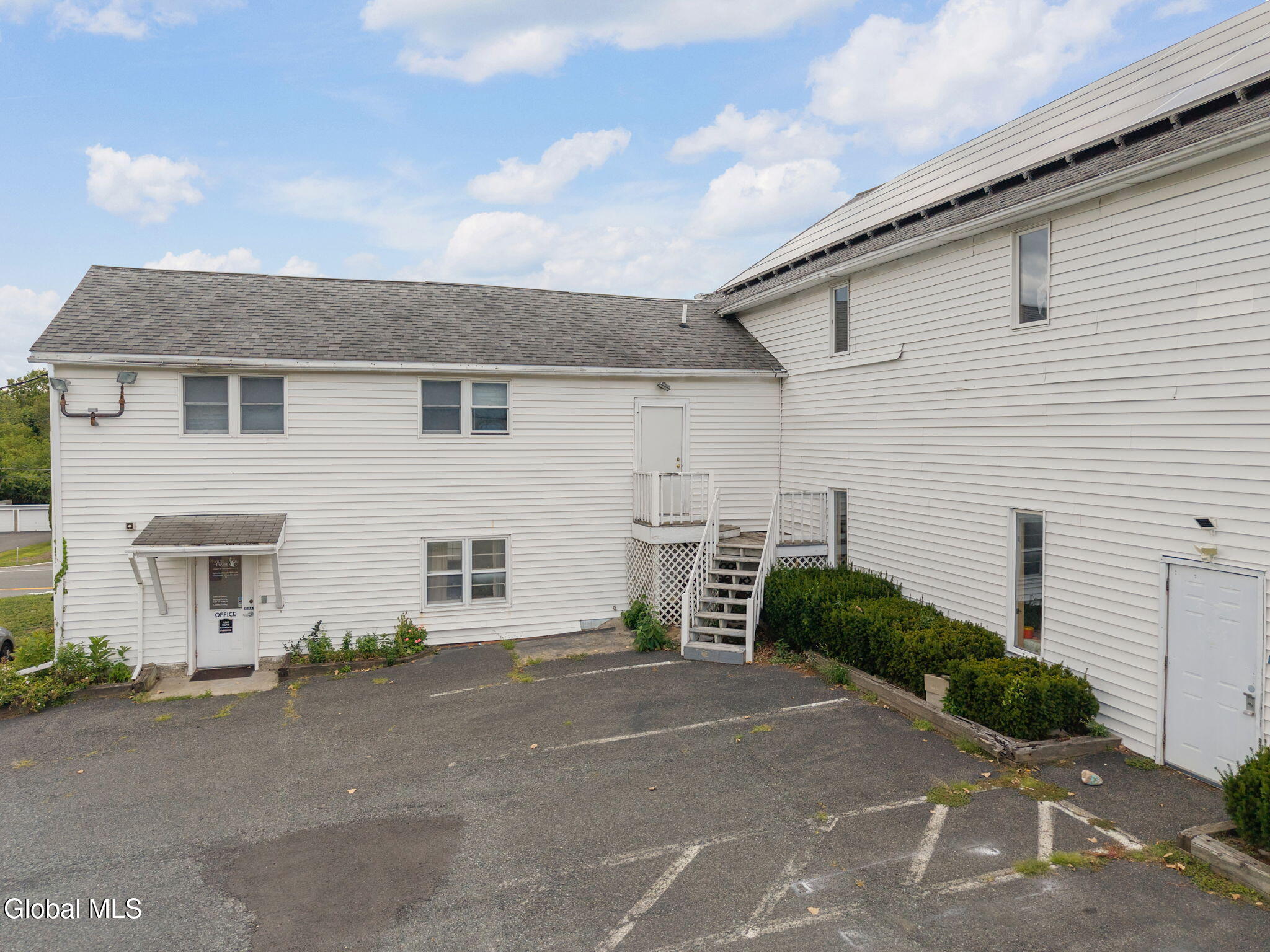 1688 US-9, Castleton-on-Hudson