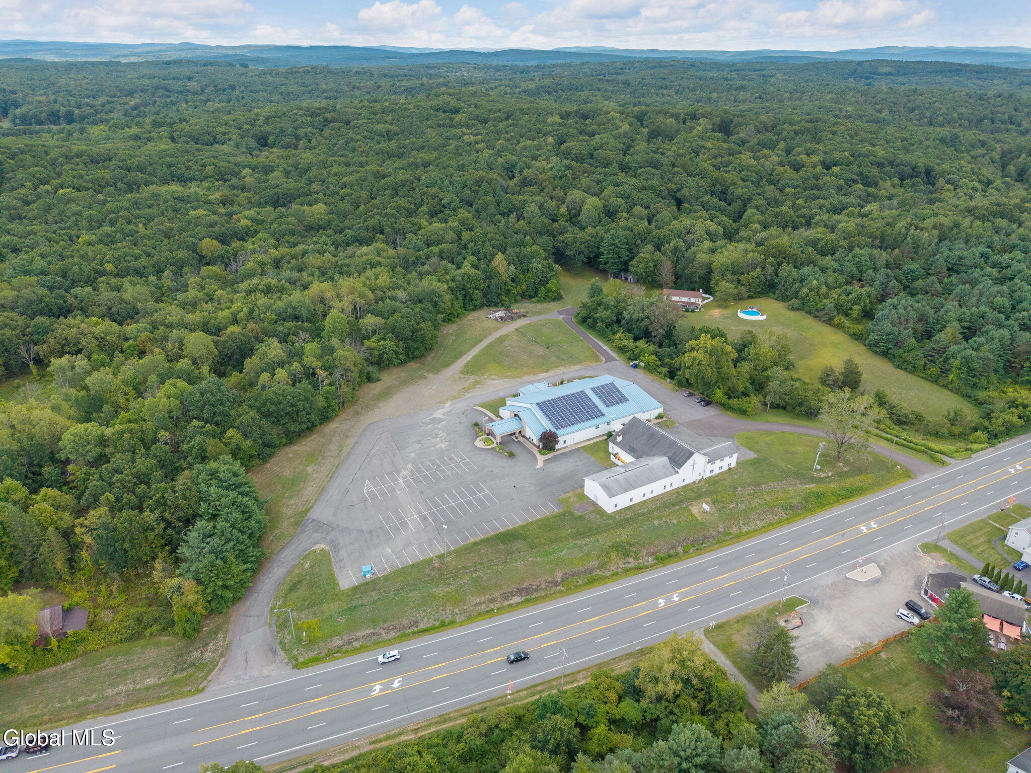 1688 US-9, Castleton-on-Hudson