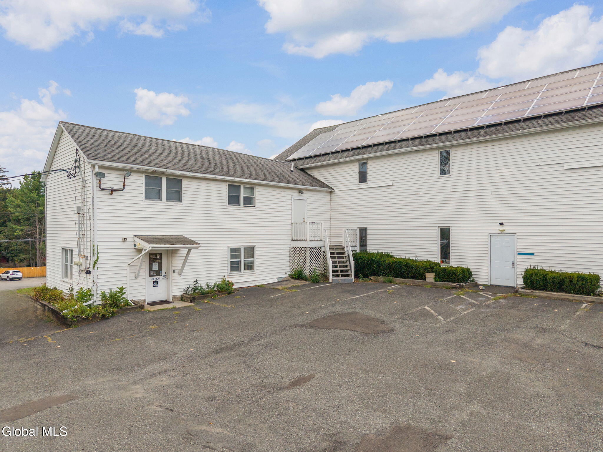 1688 US-9, Castleton-on-Hudson